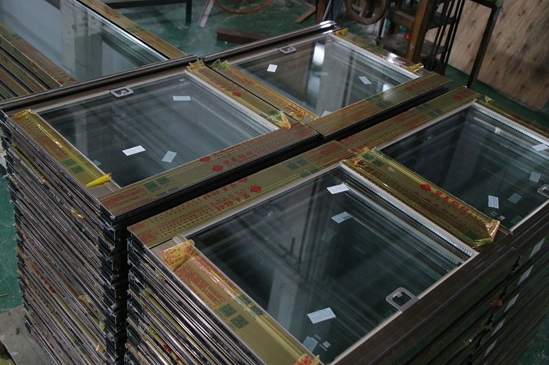 佛山鋁合金門窗哪家好？門窗十大品牌樓上樓高端門窗的優(yōu)勢(shì)在哪里？