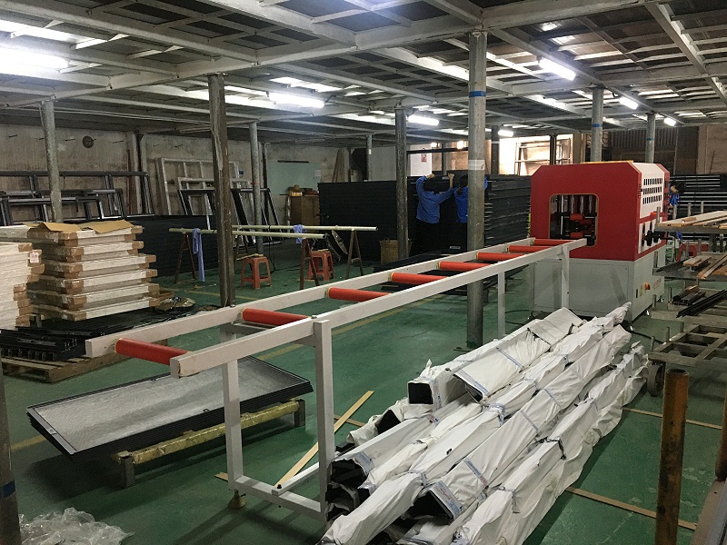 老公非要購(gòu)買(mǎi)這家門(mén)窗廠的鋁合金門(mén)窗，看到實(shí)物我閉嘴了！