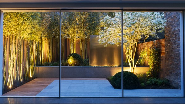 2020年如何選擇適合自己的高端鋁合金門(mén)窗定制廠家?樓上樓門(mén)窗有話說(shuō)