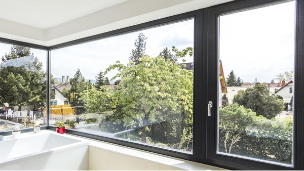 堪比美的暖風(fēng)機的鋁木復(fù)合門窗，助你輕松抵御寒冬！