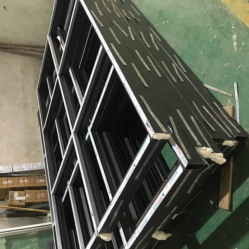 有了樓上樓這款高端鋁合金門窗，每晚都是平安夜！