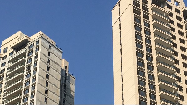 工程門窗如何實現(xiàn)規(guī)?；亩ㄖ粕a(chǎn)?樓上樓有妙招!